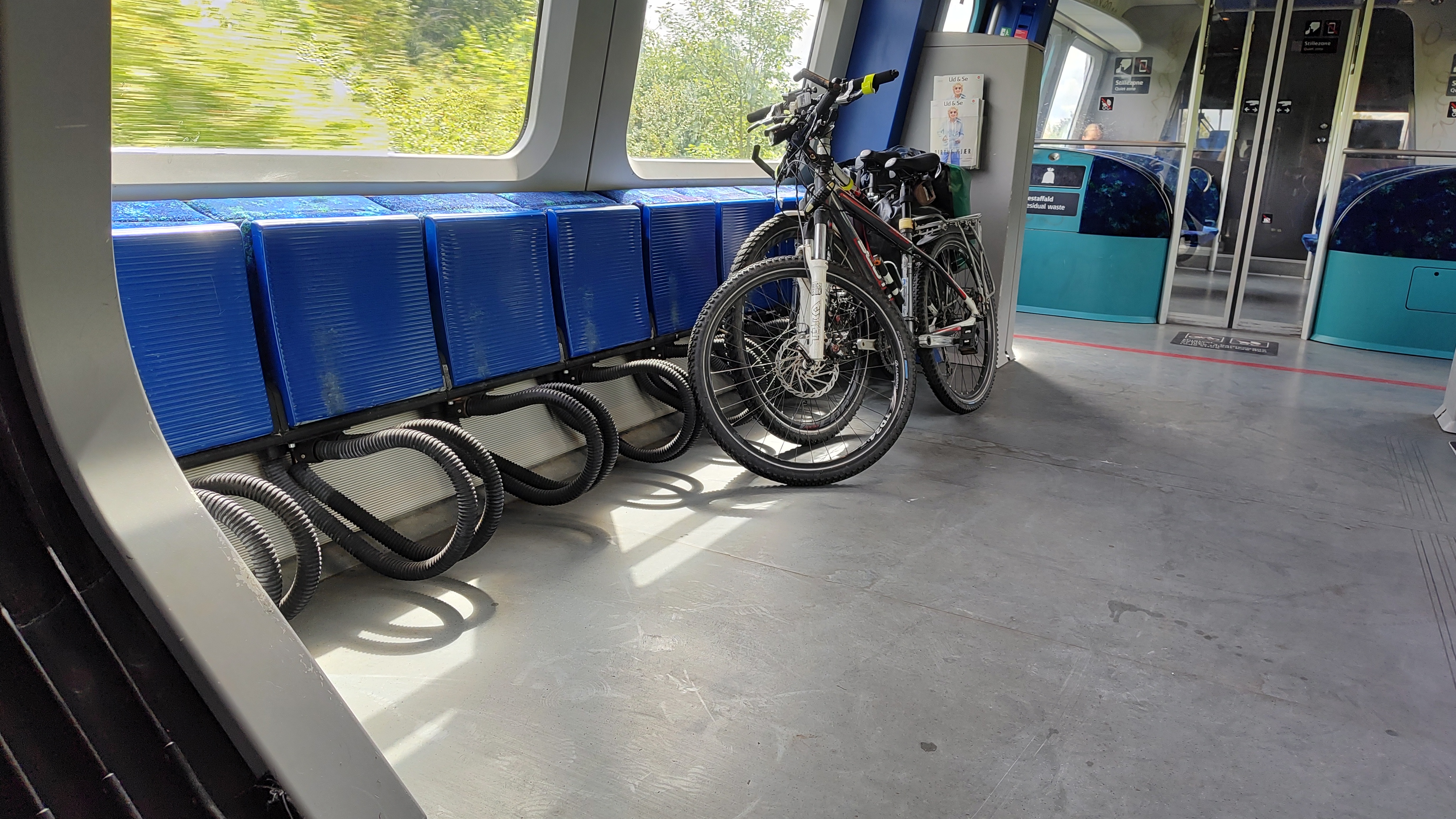 przedział rowerowy w pociągu Koge - Kopenhaga